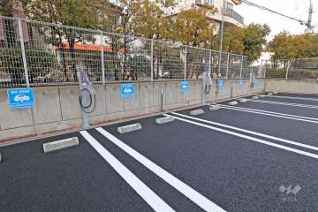 敷地内駐車場（洗車場・電気自動車充電場）