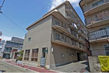 若王ハイムの外観（南西側から）