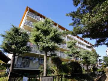 田能団地1号棟の外観（南東側から）