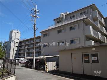 マンション塚口の外観（北西側から）
