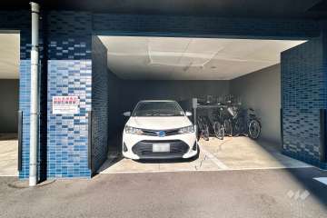 敷地内駐車場（屋内平面式）