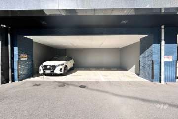 敷地内駐車場（屋内平面式）