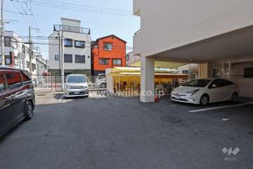 敷地内駐車場（屋外平面式・屋内平面式）