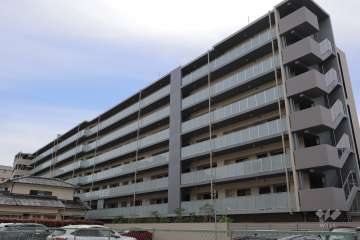 レ・ジェイド高槻南松原 The Frontの外観（北東側から）