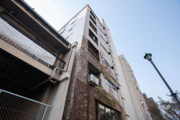 納谷橋船入ビルの外観（南東側から）