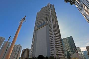キャピタルマークタワーの外観（北西側から）