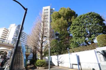 クオリア南麻布の外観（南側から）