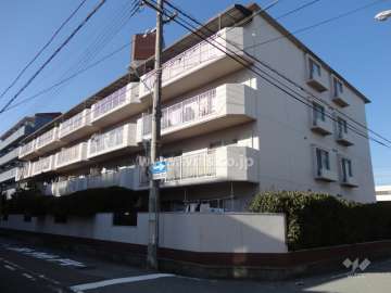 アルカサーノ塚口の外観（南東側から）