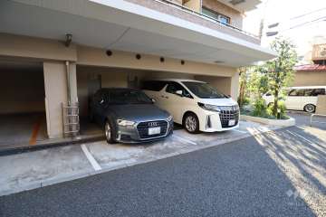 敷地内駐車場（屋内平面式）