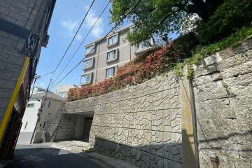 ハイコート南青山の外観（北東側から）