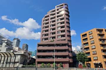 ベルメゾン六本木タワーズの外観(南西側から)