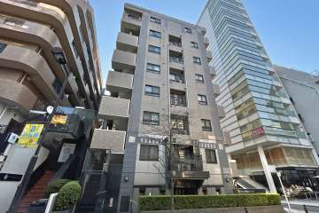 ライオンズマンション麻布十番南の外観（北西側から）