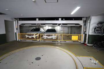 敷地内駐車場（屋内機械式）