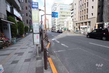 敷地東側の前面道路