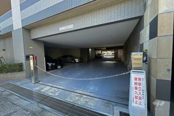 敷地内駐車場（屋内平面式）