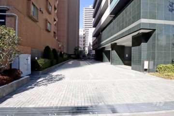 駐車場の出入り口