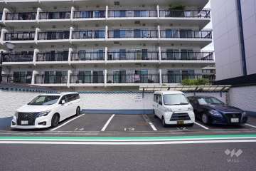 敷地内駐車場（屋外平面式）