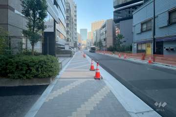 敷地北側の前面道路　