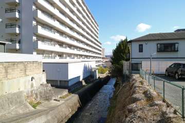 藤和ライブタウン宝塚の外観（南側から）