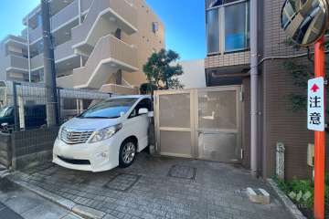 駐輪場の出入り口