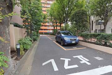 敷地内駐車場（屋外平面式）