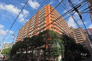 シャンボール三田の外観(南西側から)