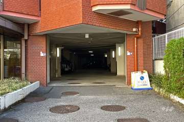 駐車場の出入り口