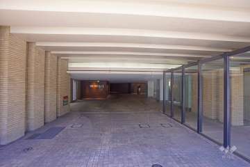 敷地内駐車場（屋内平面式）