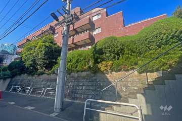 パークサイド六本木の外観（東側から）