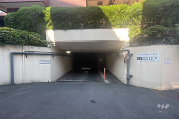 駐車場の出入口