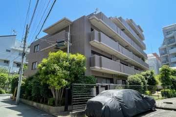 パルテール白金の外観（北西側から）