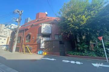 ライオンズマンション六本木の外観（南西側から）