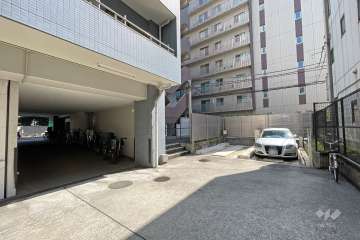 敷地内駐車場（屋外機械式）