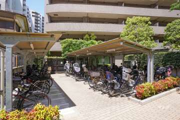 駐輪場（屋根付き）