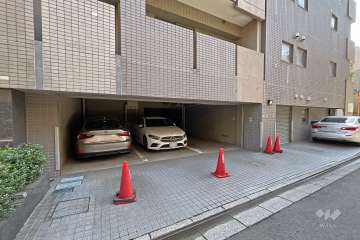 敷地内駐車場（屋内平面式）