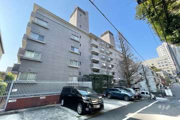 赤坂アーバンライフの外観（北東側から）