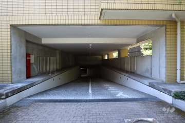 駐車場の出入り口