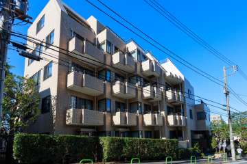 白金三光坂ハウスの外観（南東側から）