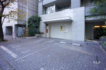 駐車場の出入り口