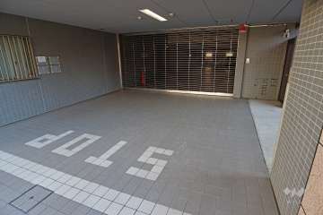 駐車場の出入り口