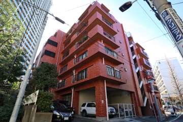 シャンボール白金の外観(北側から)