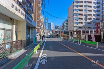 敷地南東側の前面道路