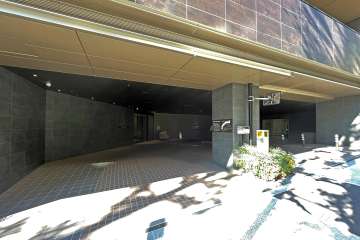 敷地内駐車場（屋内平面式）