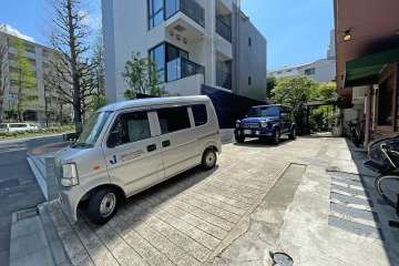 敷地内駐車場（屋外平面式）