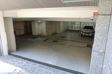 敷地内駐車場（屋内平面式）