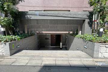 エントランスアプローチ　