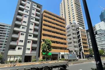 ライオンズマンション麻布の外観（南東側から）