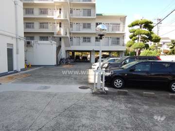 敷地内駐車場（屋外平面式）