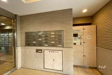 宅配ボックスと共用ポスト