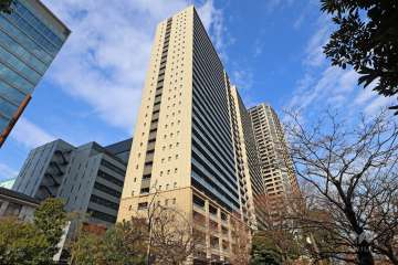 カテリーナ三田タワースイートの外観（南西側から）